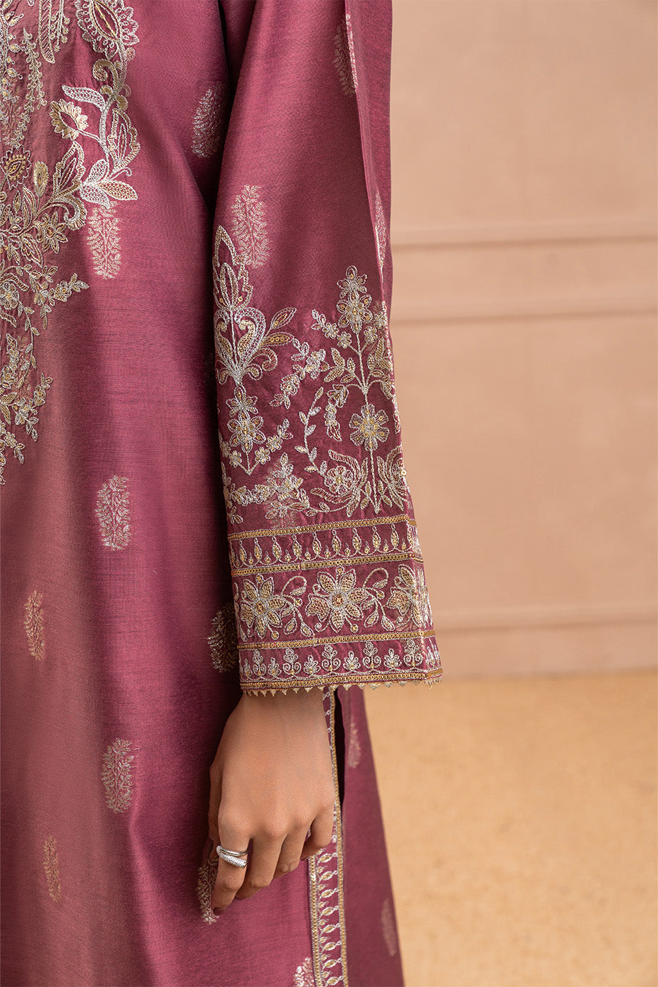 2 PIECE EMBROIDERED ZARI JACQUARD SUIT (LUXURY PRET)