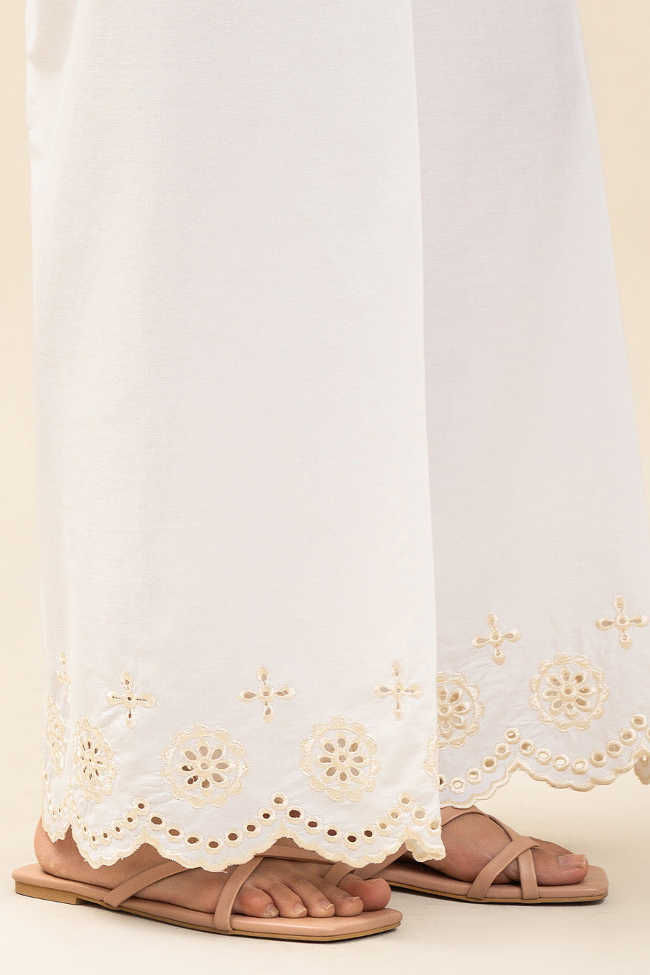 EMBROIDERED SLACK PANTS