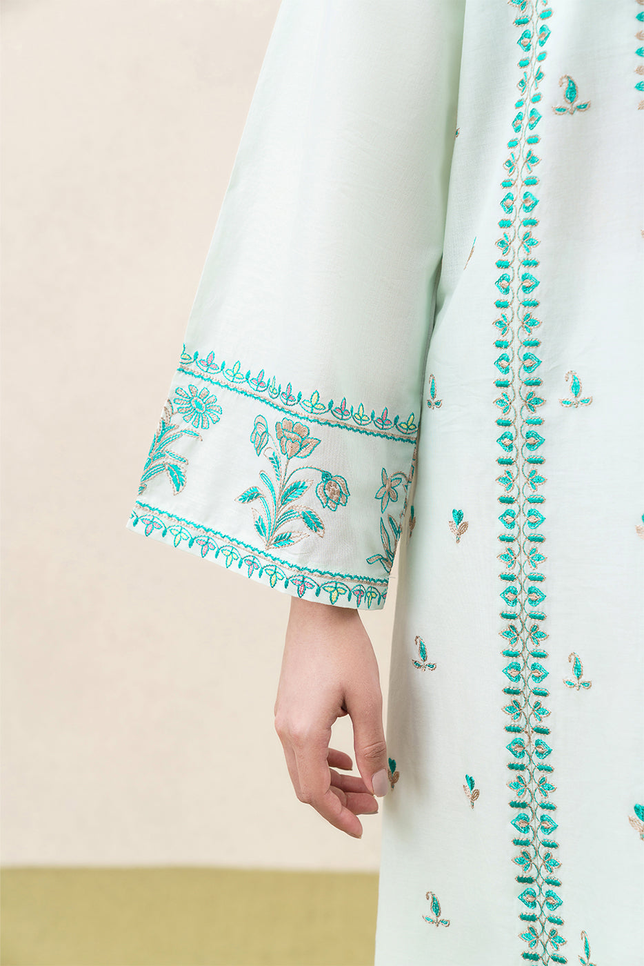 EMBROIDERED LAWN SHIRT (PRET)