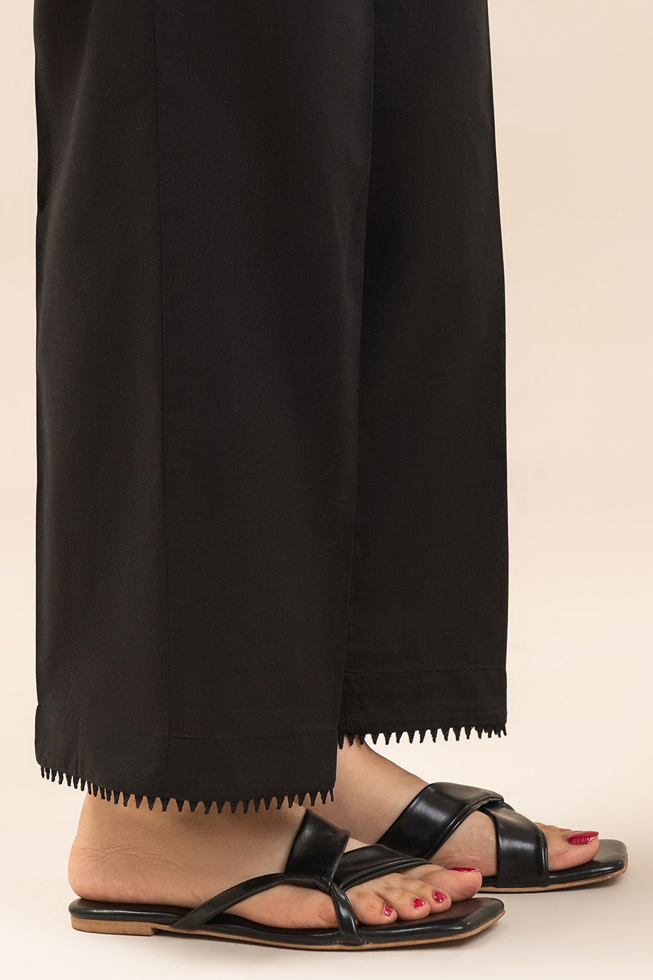 BASIC STRAIGHT PANTS