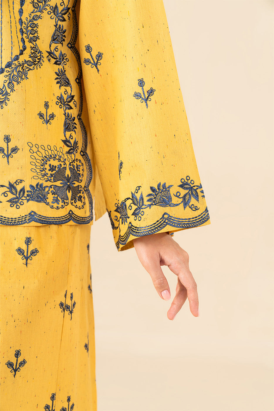 2 PIECE EMBROIDERED MULTI NEPS SUIT (FLOW)