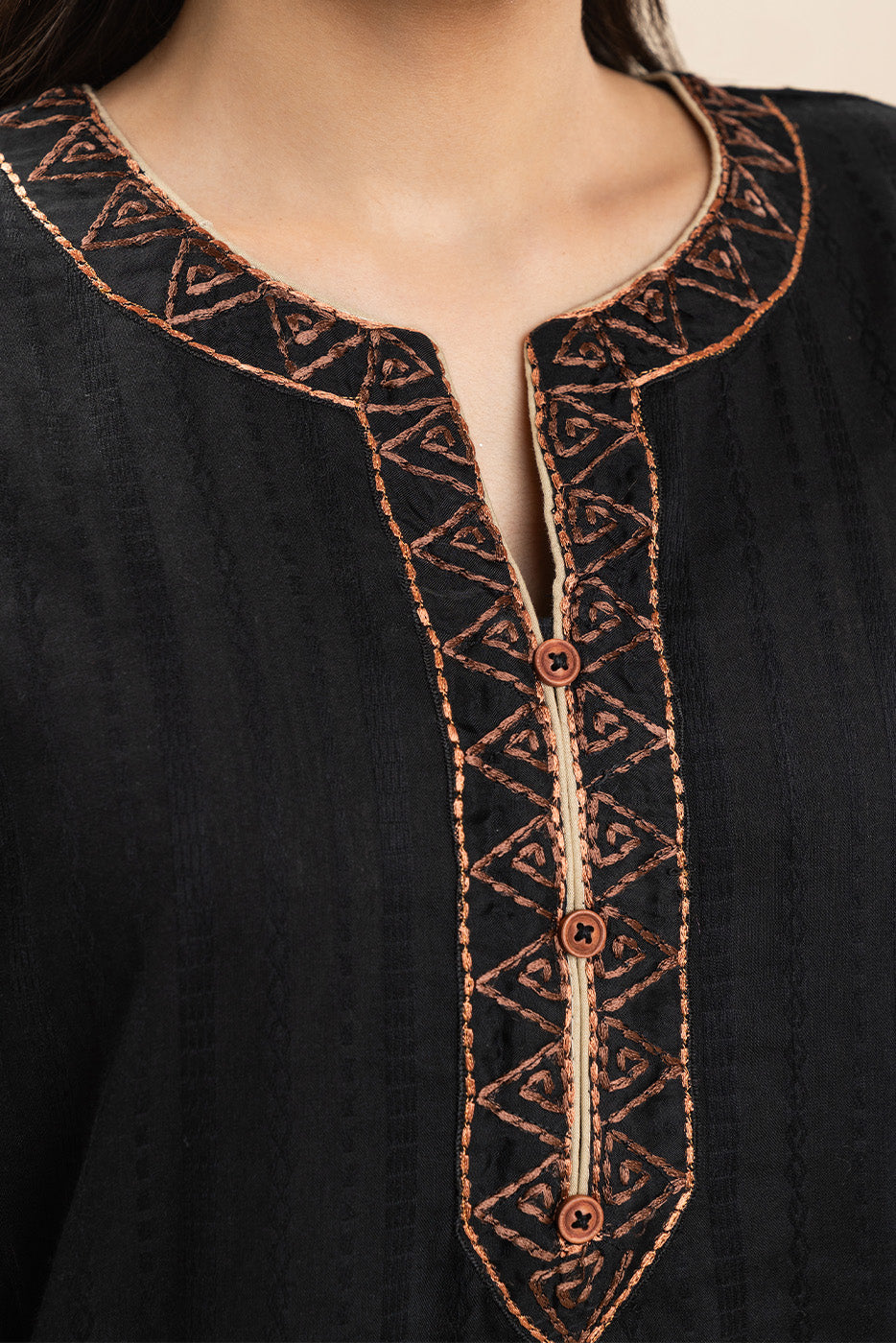 EMBROIDERED DORIA SHIRT (PRET)