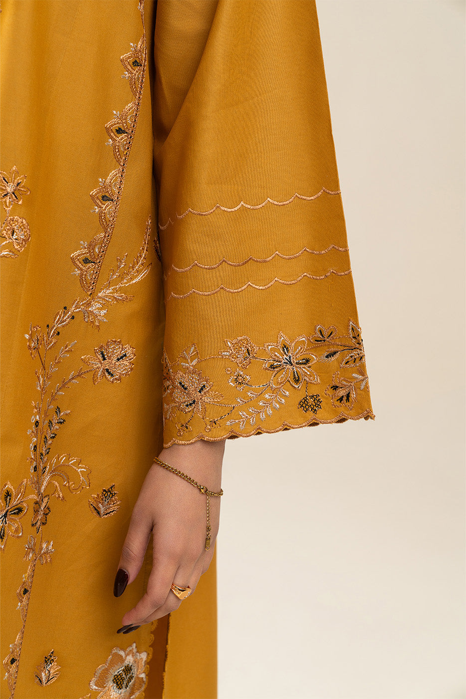 3 PIECE EMBROIDERED LAWN SUIT-BISQUE BLOOM (UNSTITCHED)