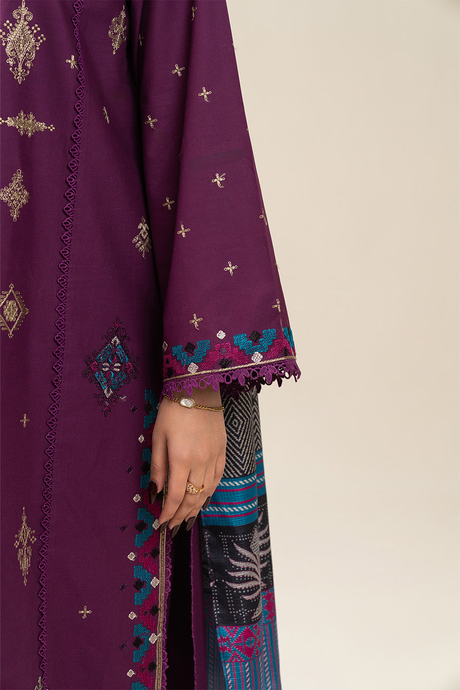 3 PIECE EMBROIDERED LAWN SUIT-TRIBAL WEFT (UNSTITCHED)