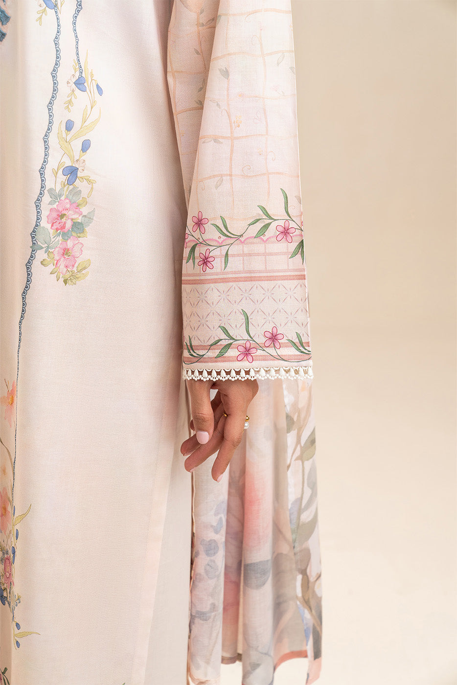 3 PIECE EMBROIDERED LAWN SUIT (PRET)