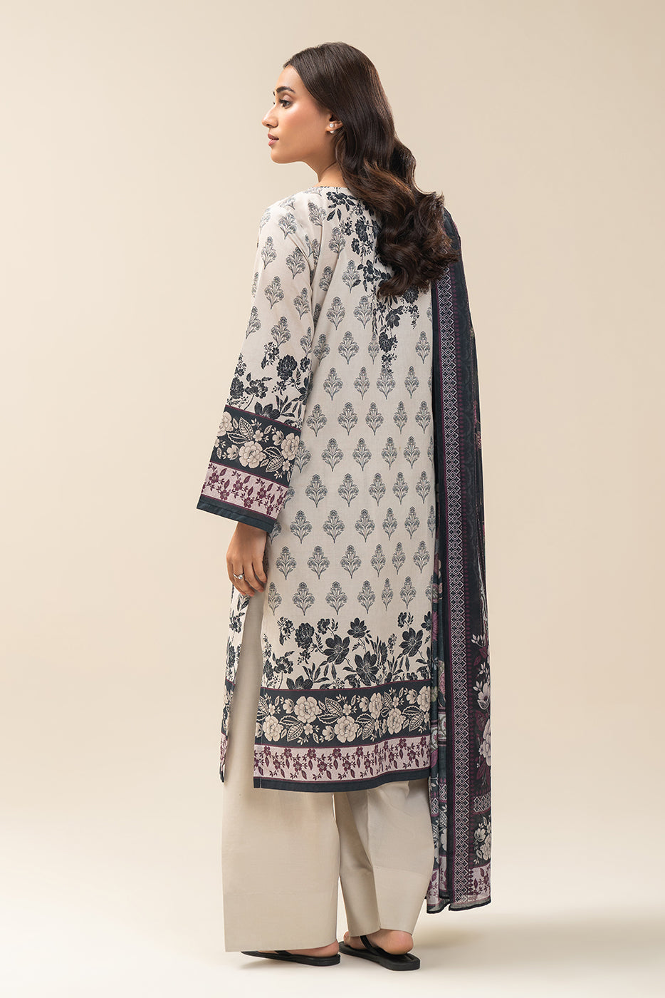 3 PIECE PRINTED LAWN SUIT-WHIMSICAL FLORET SUIT (UNSTITCHED)