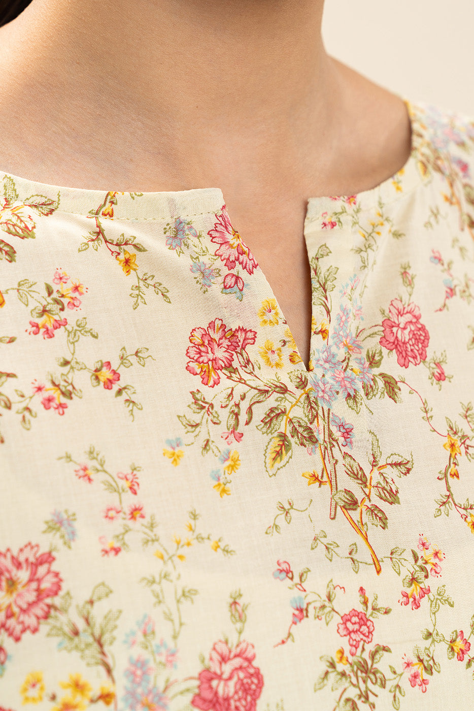 2 PIECE EMBROIDERED LAWN SUIT-FLORAL SORBET (UNSTITCHED)