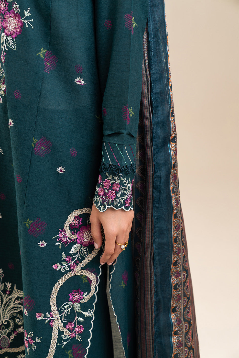3 PIECE EMBROIDERED LAWN SUIT-MYSTIC TEAL (UNSTITCHED)