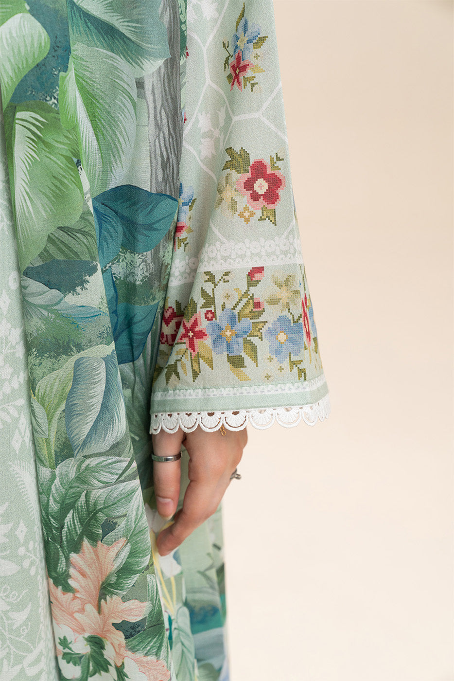3 PIECE EMBROIDERED LAWN SUIT-OCEANIC LUXE (UNSTITCHED)