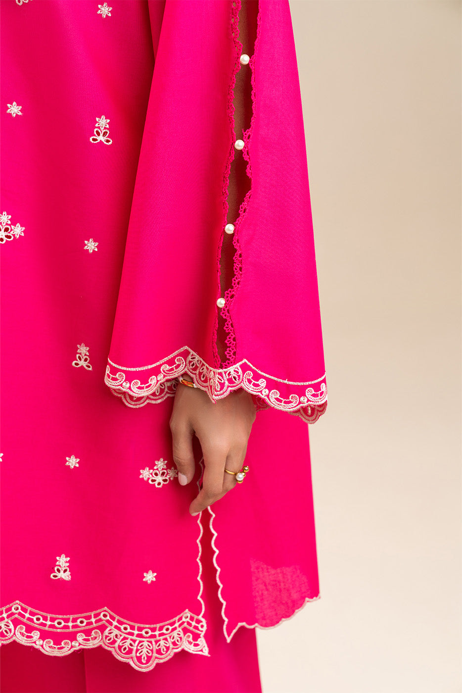 2 PIECE EMBROIDERED LAWN SUIT-FUCHSIA FANTASY (UNSTITCHED)