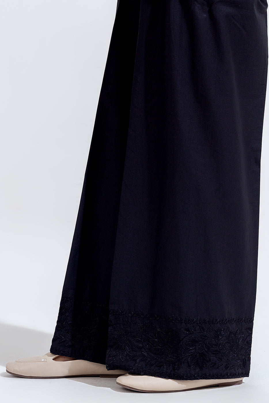 SLACK PANTS