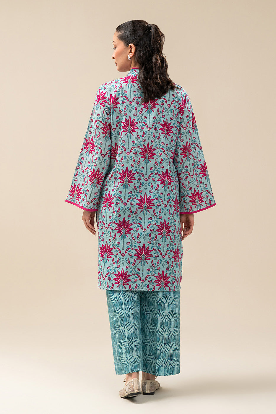 2 PIECE PRINTED KHADDAR SUIT (PRET)