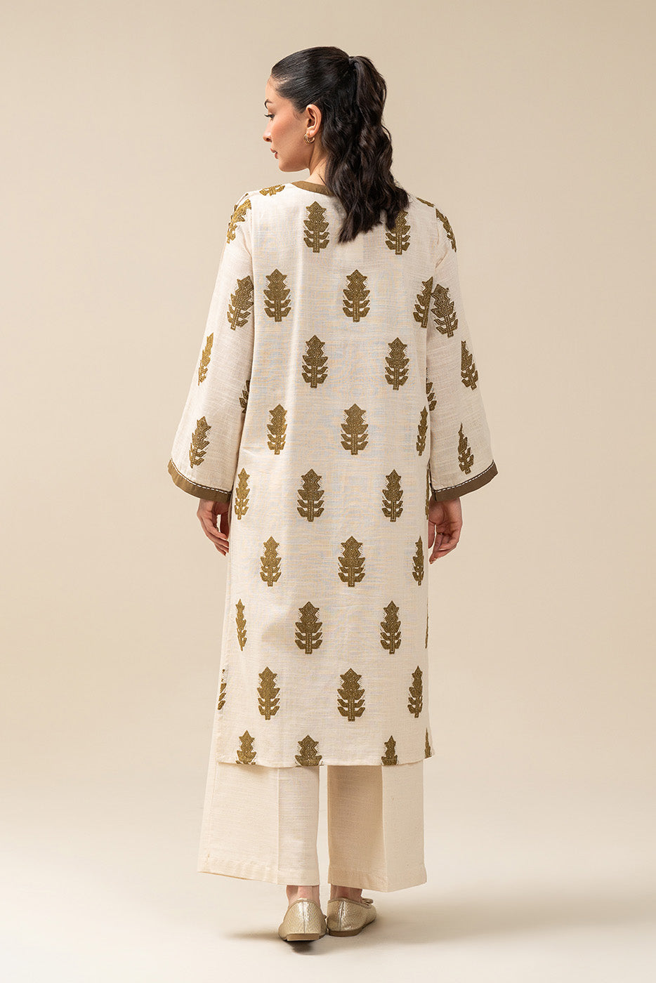 2 PIECE BASIC VELVET KHADDAR SUIT (PRET)