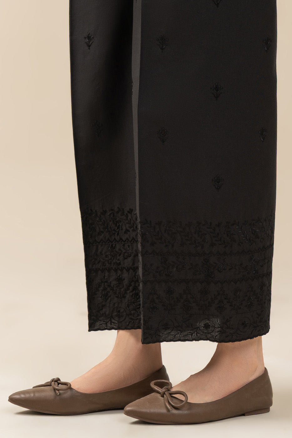 EMBROIDERED CULOTTE PANTS