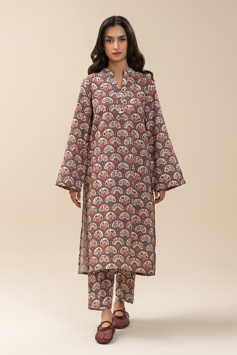 2 PIECE PRINTED KHADDAR SUIT (PRET)