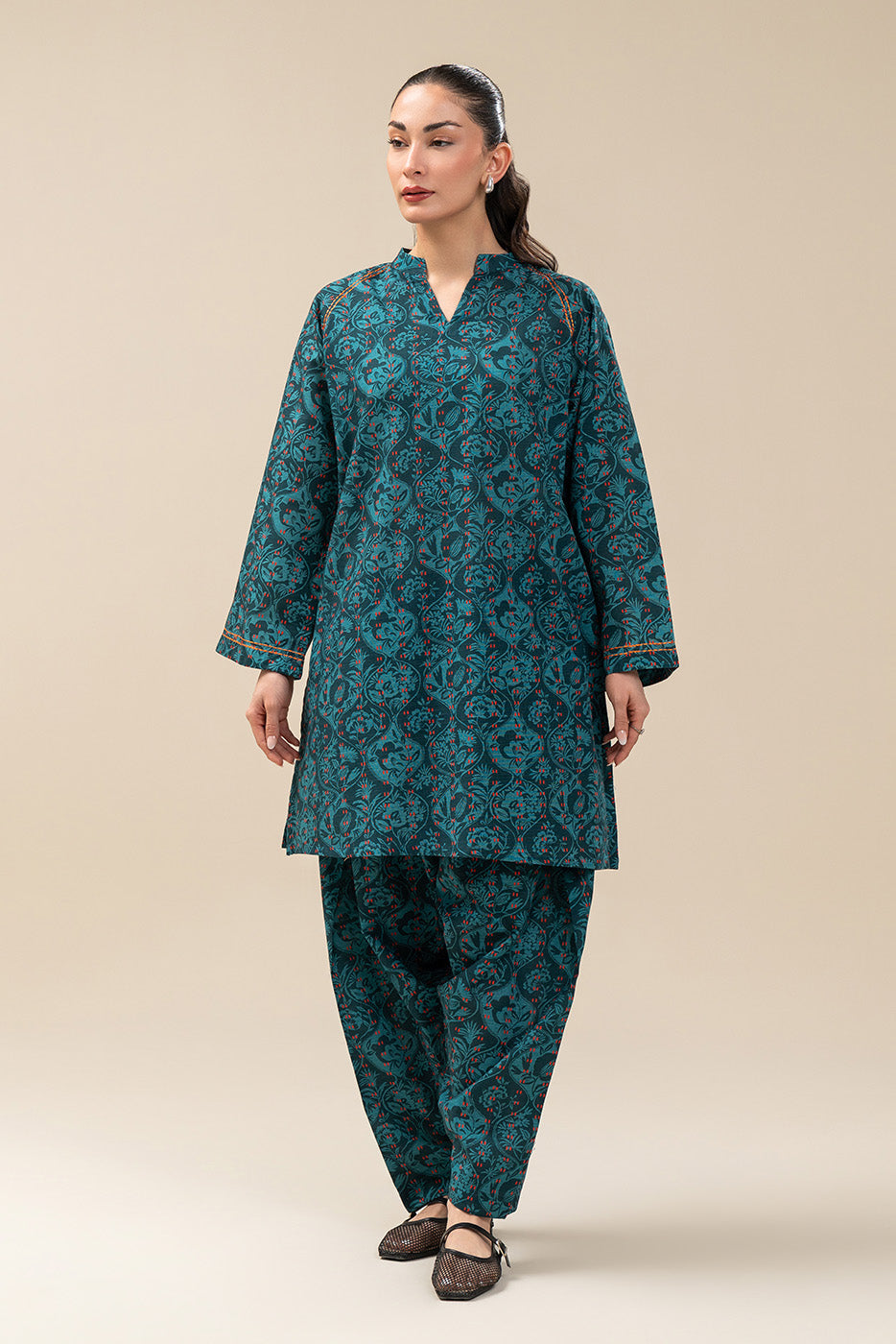 2 PIECE PRINTED KHADDAR SUIT (PRET)