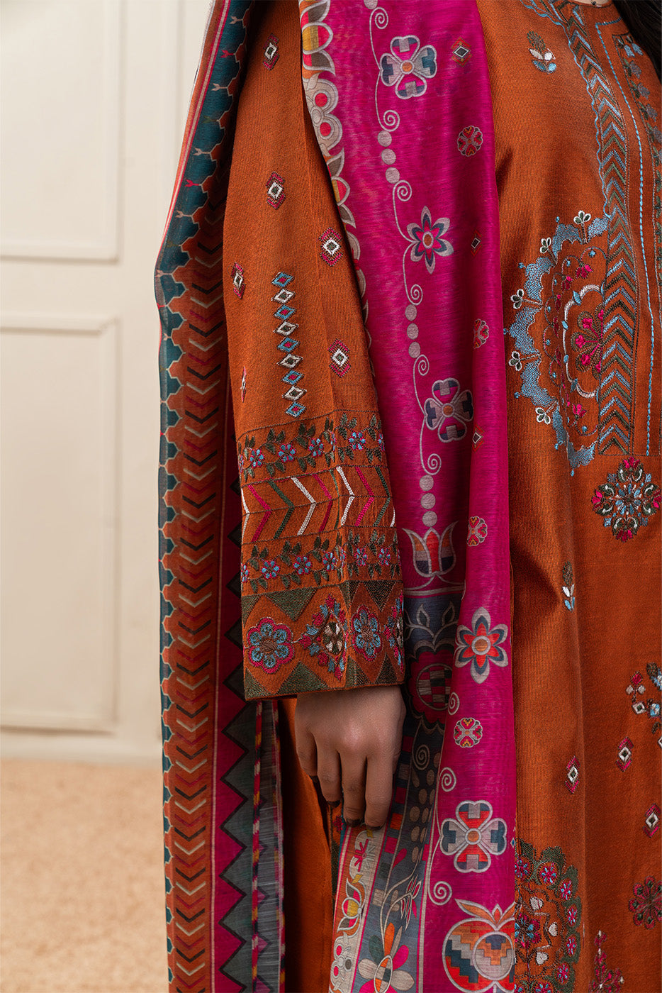 3 PIECE EMBROIDERED TWO TONE SUIT (PRET)