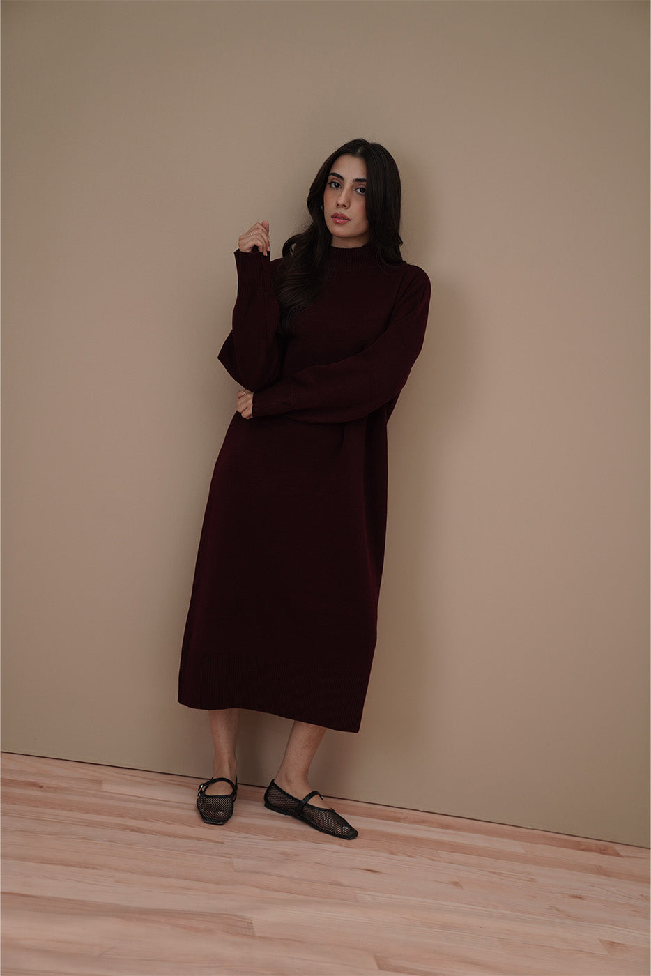 THUMBHOLE SLEEVE LONG DRESS