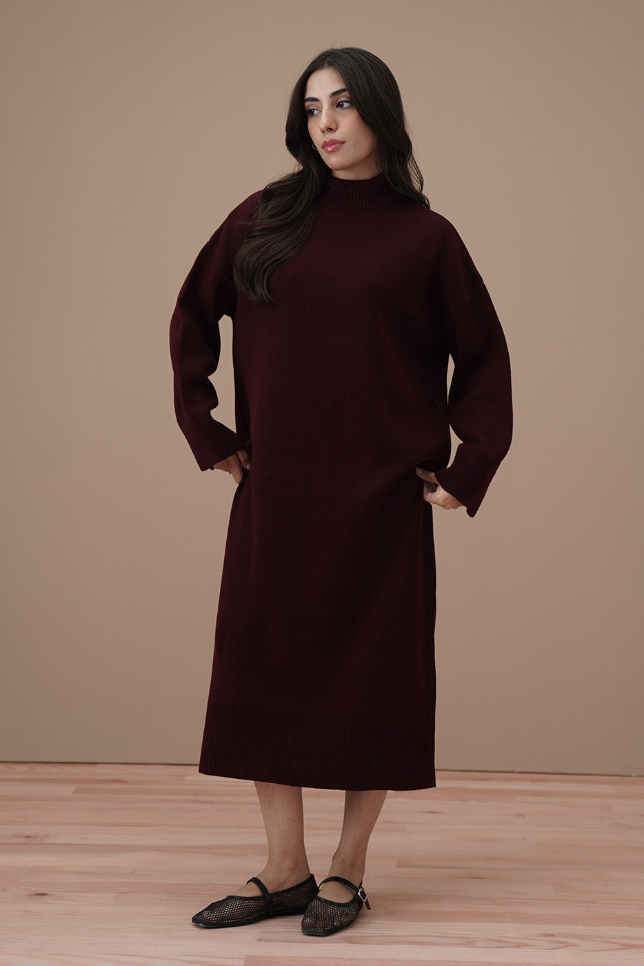 THUMBHOLE SLEEVE LONG DRESS
