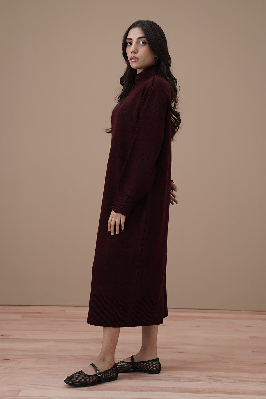THUMBHOLE SLEEVE LONG DRESS