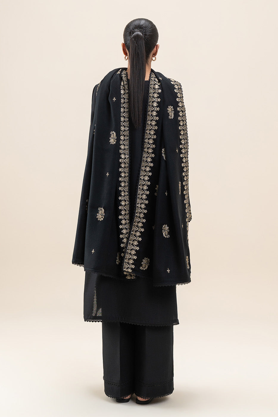 3 PIECE EMBROIDERED KHADDAR SUIT-GRAY DUST