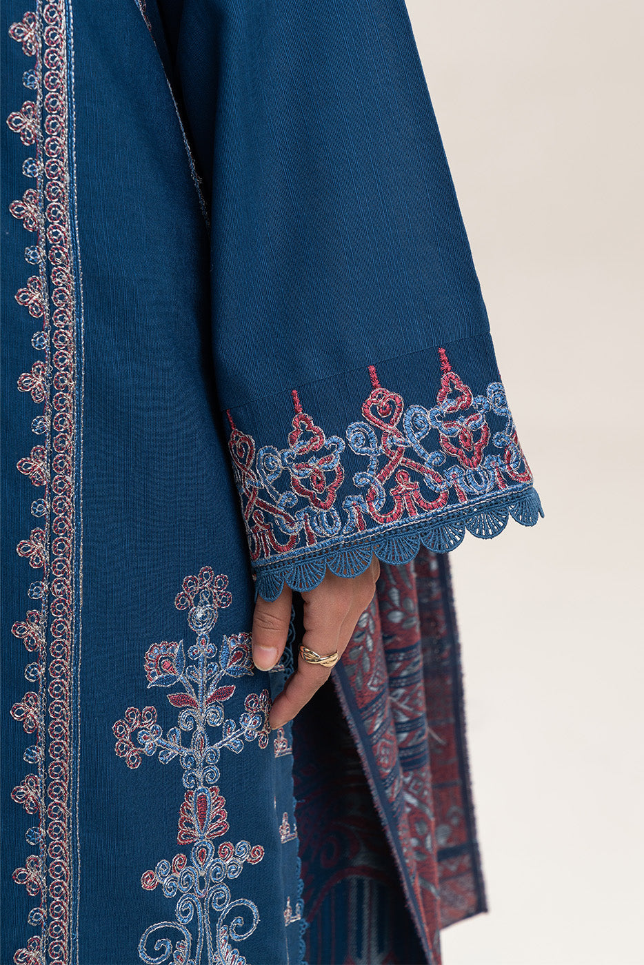 3 PIECE EMBROIDERED SLUB KHADDAR SUIT-COBALT BLISS (UNSTITCHED)