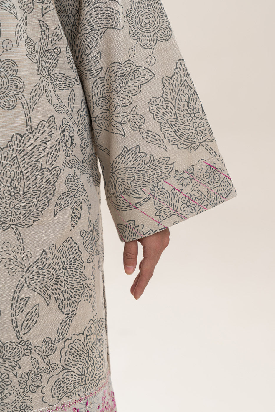 3 PIECE EMBROIDERED SLUB KHADDAR SUIT-LINEAR WEFT (UNSTITCHED)