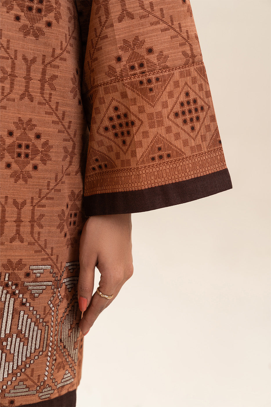 3 PIECE EMBROIDERED SLUB KHADDAR SUIT-BRONZE DUST (UNSTITCHED)