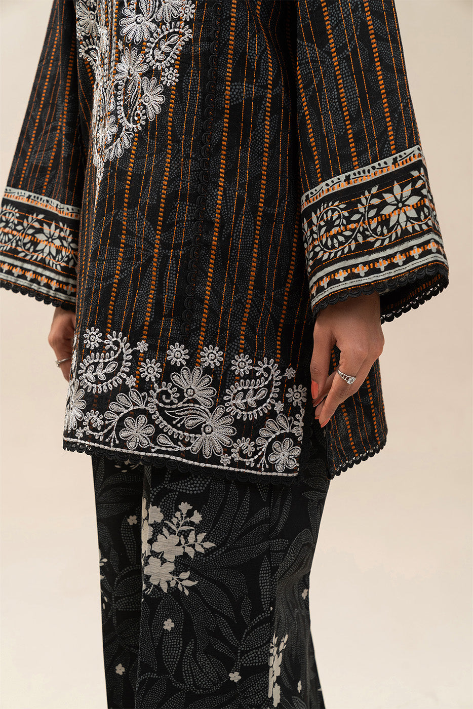 3 PIECE EMBROIDERED KHADDI JQ SUIT-RAVEN CHARM (UNSTITCHED)