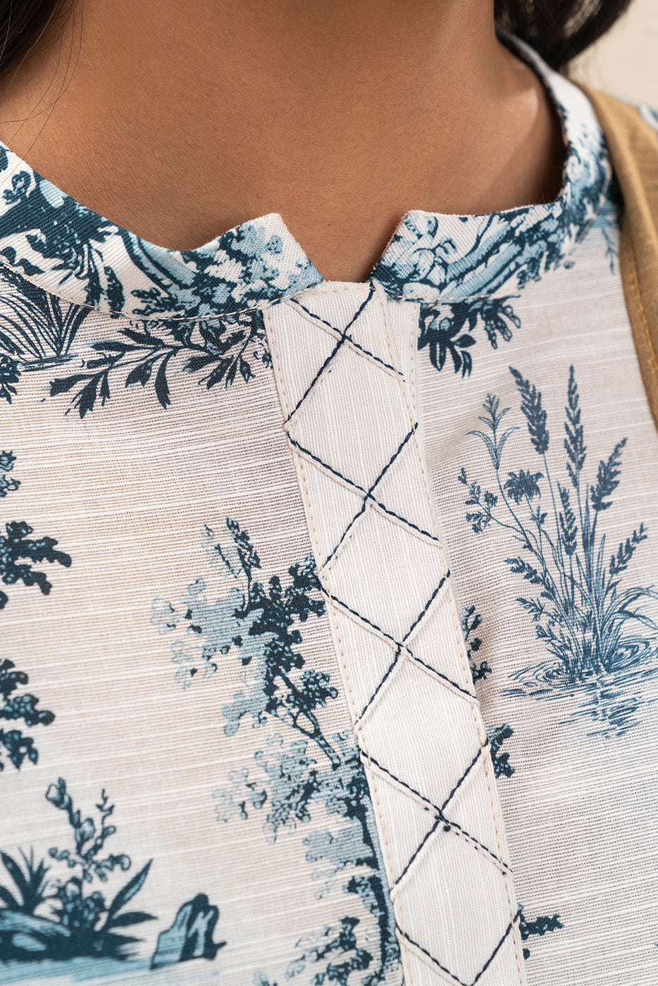 3 PIECE PRINTED SLUB KHADDAR SUIT-WHIMSICAL TALE (UNSTITCHED)