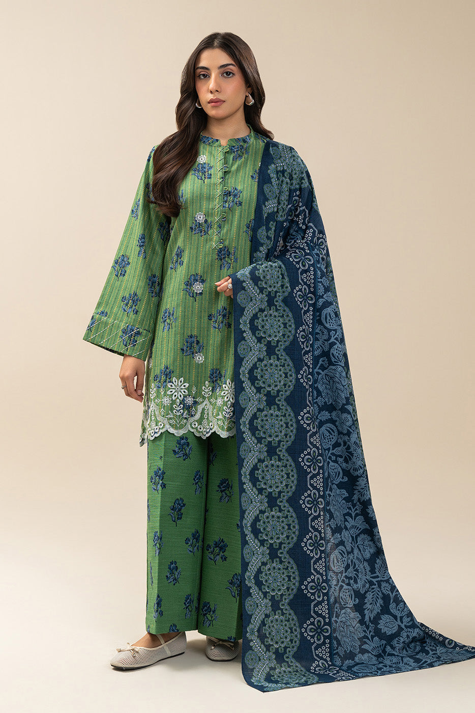 3 PIECE EMBROIDERED SLUB KHADDAR SUIT-MIDNIGHT GREEN (UNSTITCHED)