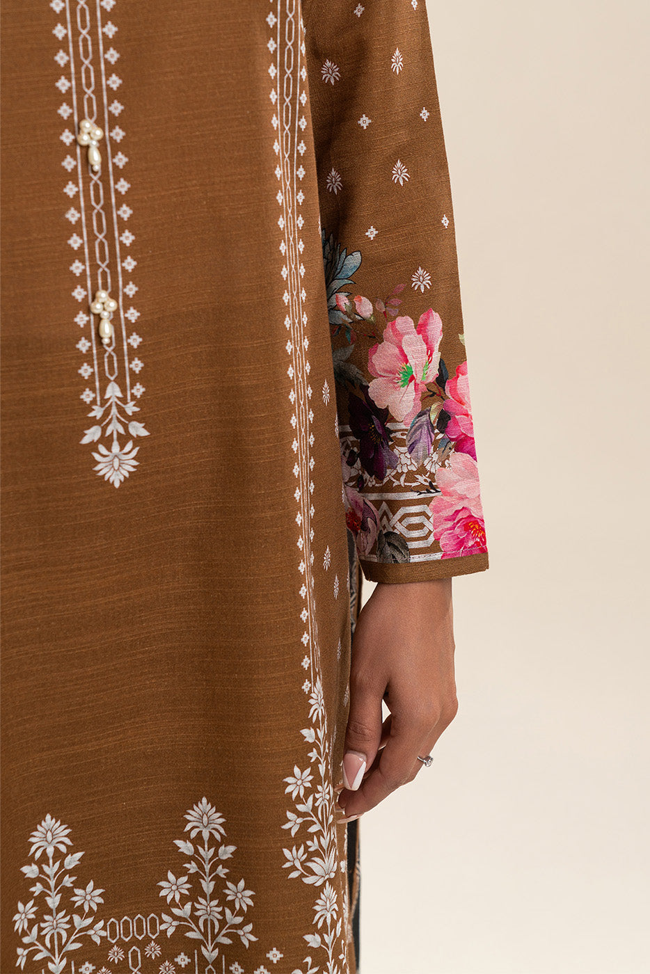 3 PIECE PRINTED SLUB KHADDAR SUIT-RUSSET MIST (UNSTITCHED)