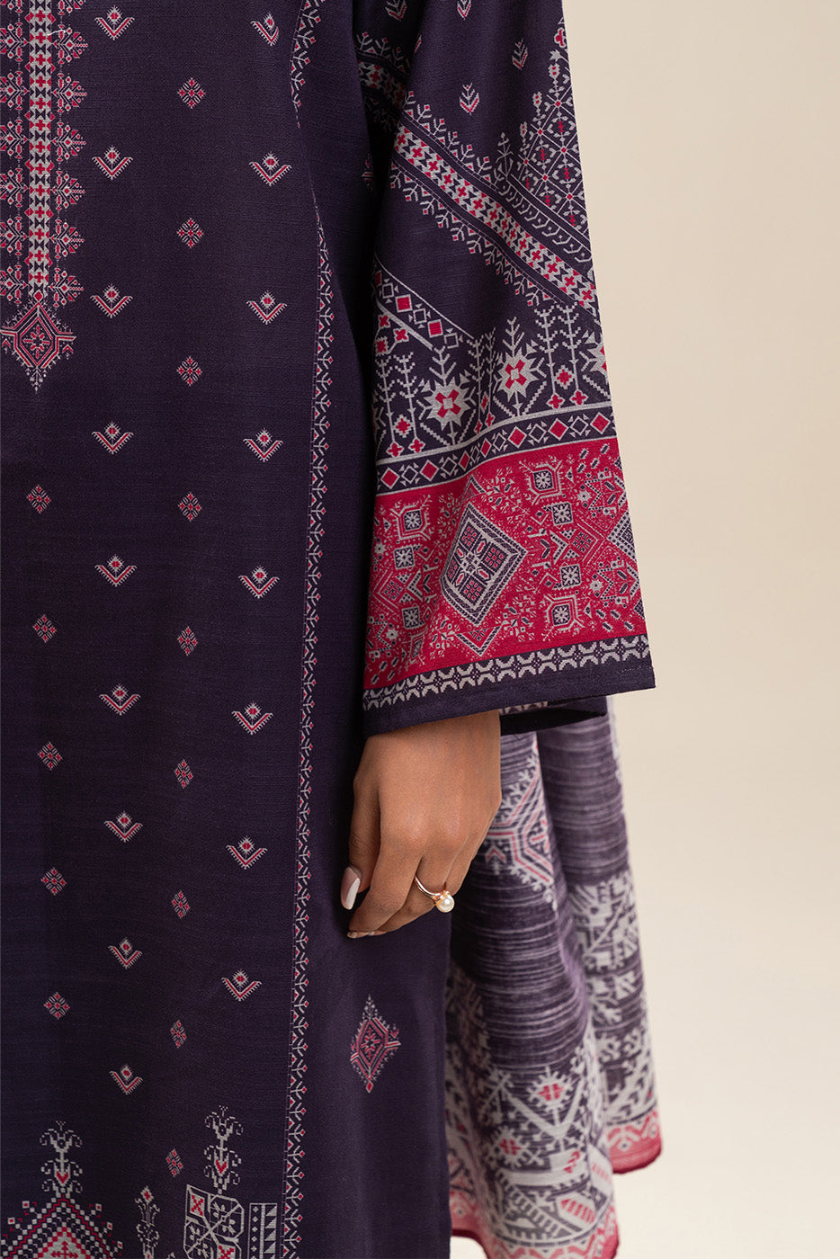 3 PIECE PRINTED SLUB KHADDAR SUIT-DEEP INDIGO (UNSTITCHED)