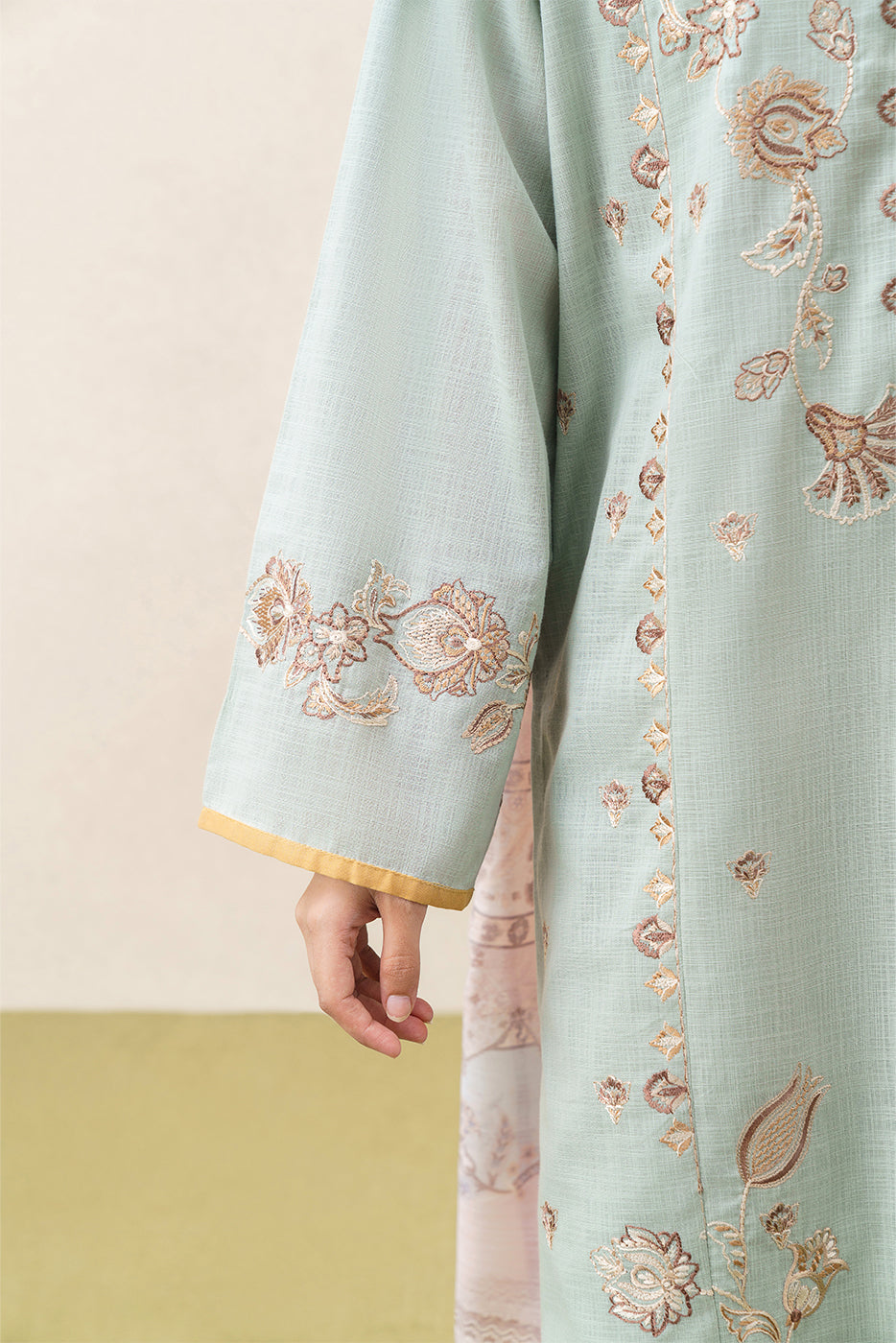 3 PIECE EMBROIDERED SLUB SUIT (PRET)