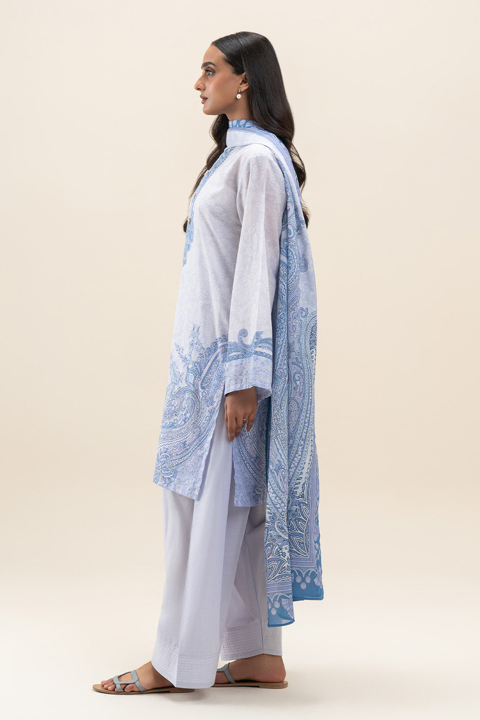 3 PIECE PRINTED LAWN SUIT-ANTIQUE PAISLEY (UNSTITCHED)
