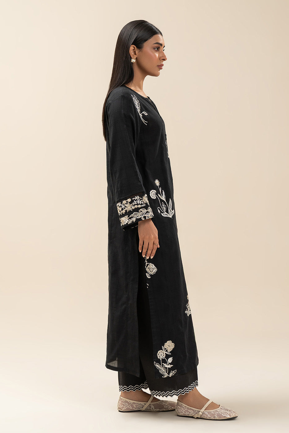 EMBROIDERED DOBBY SHIRT (PRET)