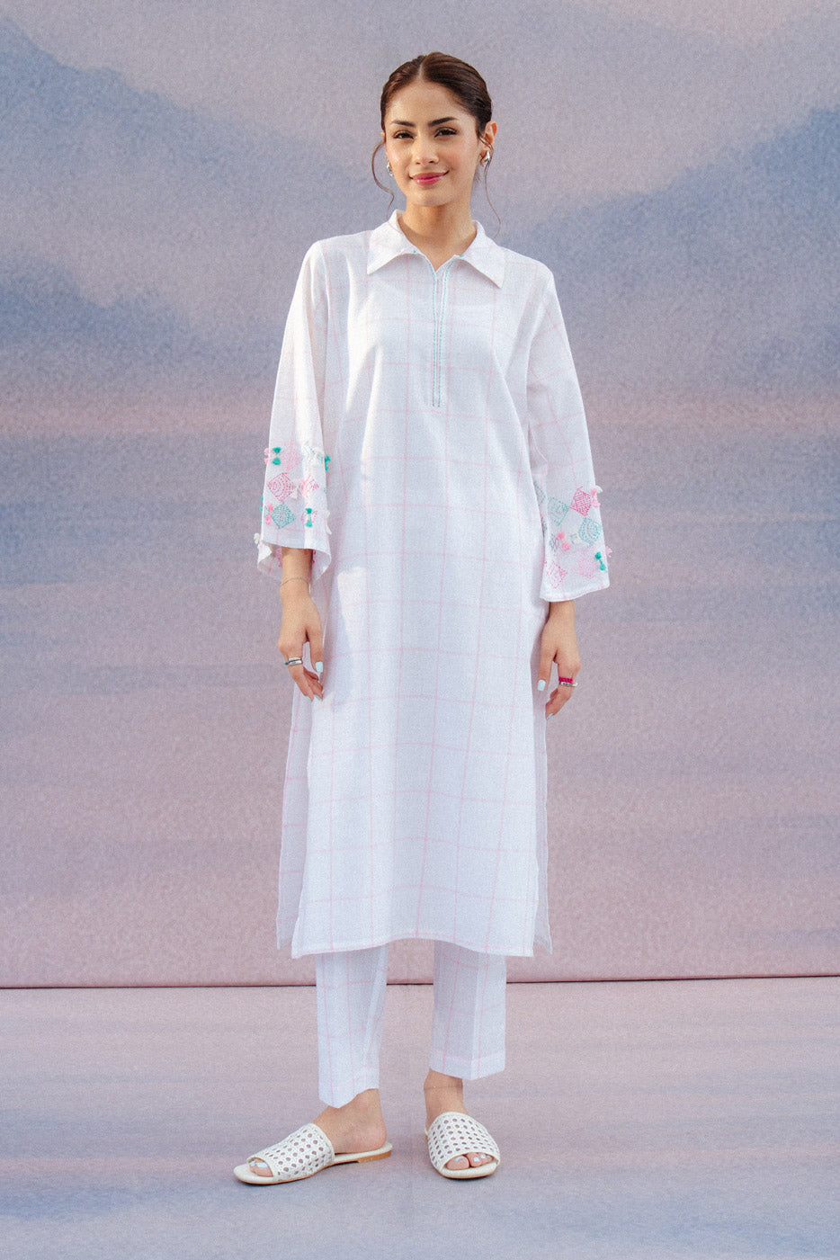 2 PIECE HAND EMBROIDERED YARN DYED SUIT (PRET)