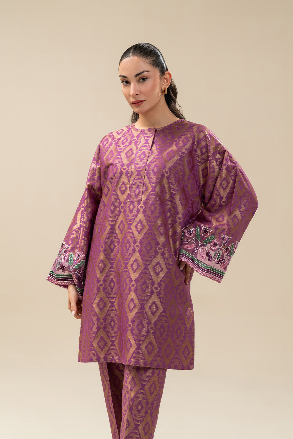 2 PIECE EMBROIDERED DANIER JACQUARD SUIT (PRET)