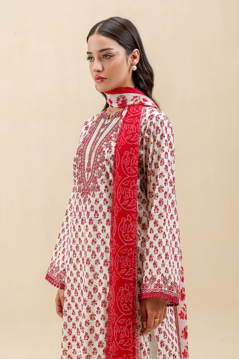 2 PIECE EMBROIDERED LAWN SUIT-ANTIQUE RUBY (UNSTITCHED)
