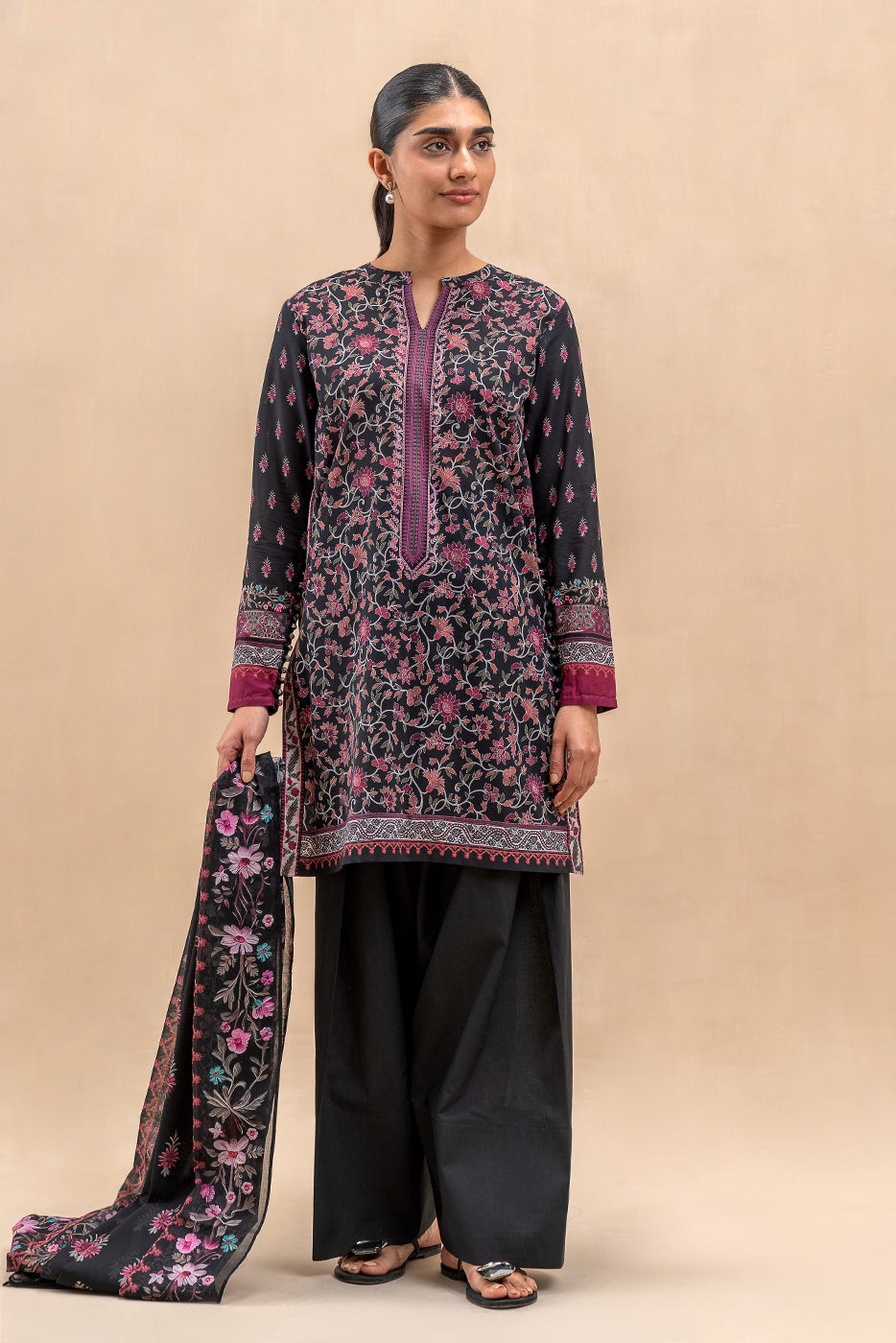 3 PIECE PRINTED LAWN SUIT-ETHNIC BLOOM (UNSTITCHED)