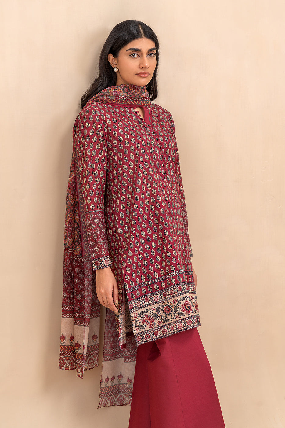 3 PIECE PRINTED LAWN SUIT-SCARLET MIST (UNSTITCHED)