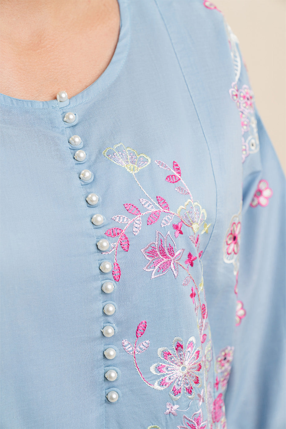 2 PIECE EMBROIDERED LAWN SUIT (PRET)