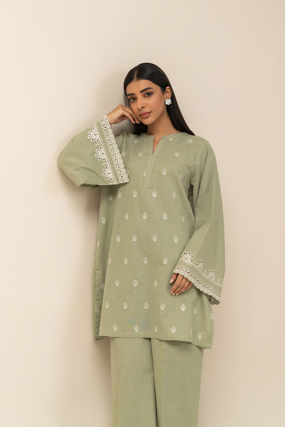 2 PIECE EMBROIDERED COTTON LINEN SUIT (PRET)