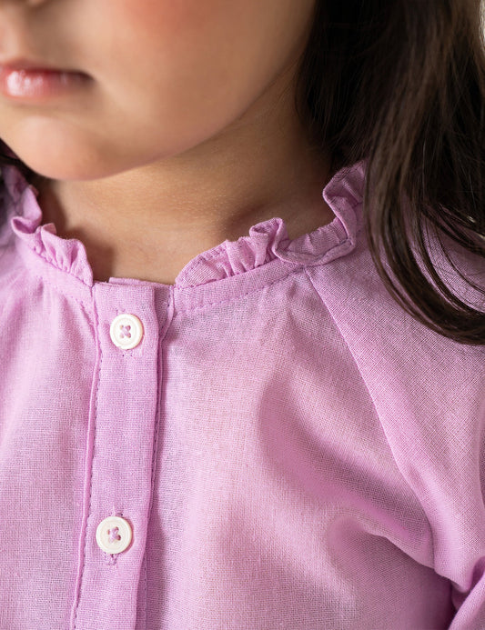 BUTTON DOWN LACE HEM TOP