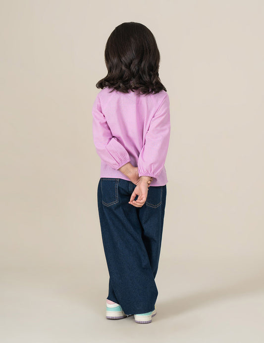 BUTTON DOWN LACE HEM TOP