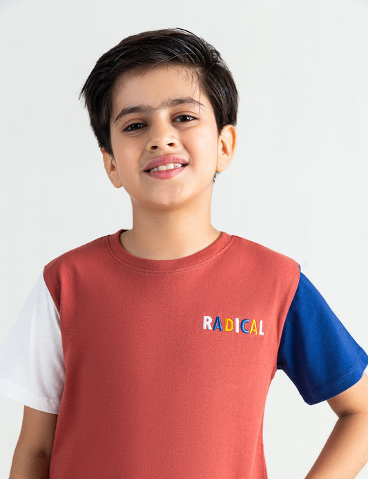 EMBROIDERED T-SHIRT