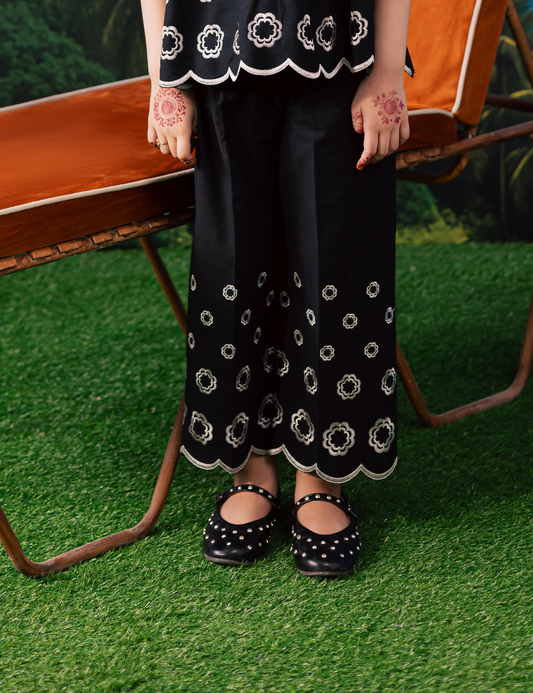 FLORAL EMBROIDERED TROUSER