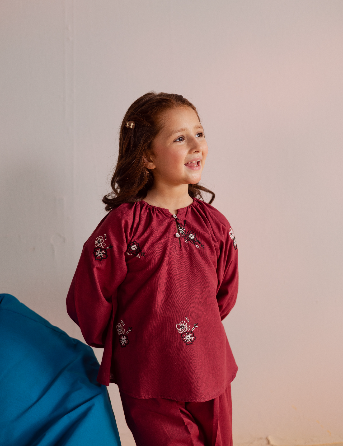 FLORAL EMBROIDERED TOP