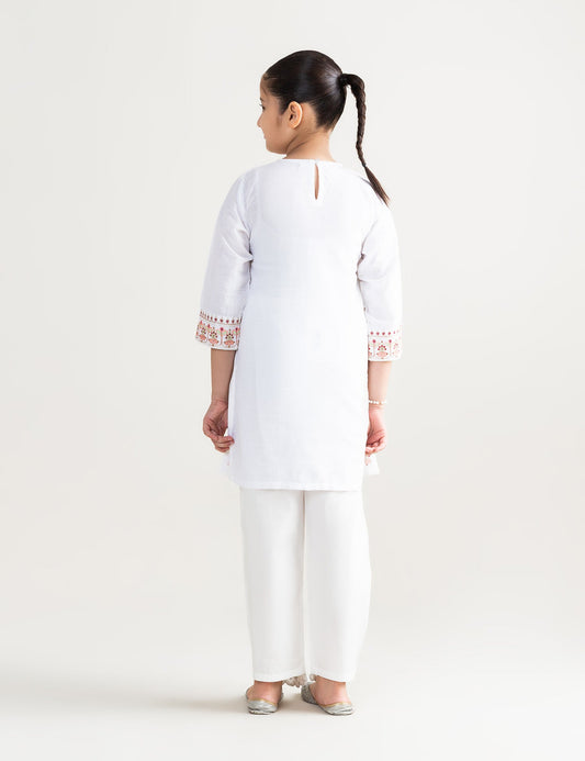 ETHNIC EMBROIDERED TOP