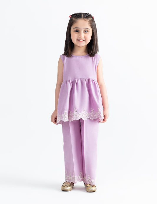 SLEEVELESS EMBROIDERED HEM TOP
